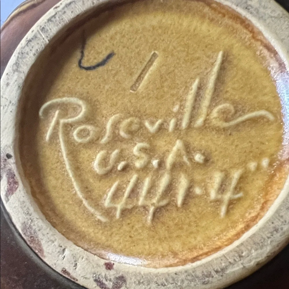 Antique/Vintage Roseville Pottery Artisan Ceramic Vase with Pinecone Relief - Picture 2 of 7